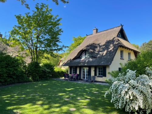 Dierhagen Dorf Maison | Ferienhäuser Küstenwaldvilla