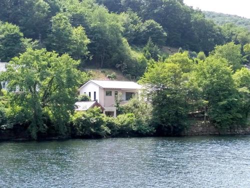 Heimbach Maison | Ferienhaus 'Freund am See' 3