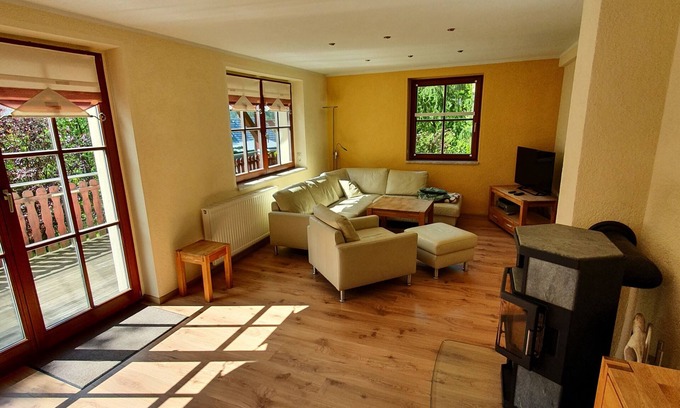 Oberwiesenthal Appartement | Ferienhaus Bergtraum - At 955 m above sea level, close to the clouds and the slopes on your doorstep