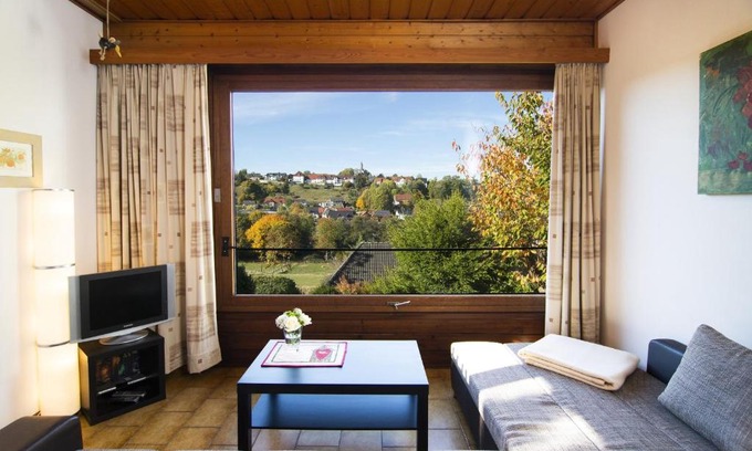 Bad Wuennenberg Appartement | Ferienhaus Blumenhain - Wohnung "Panoramablick"
