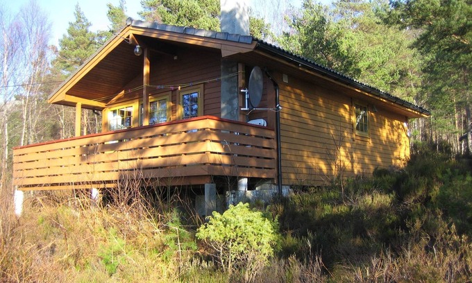 Lyngstranda Maison | Ferienhaus für 7 Personen am Hardangerfjord, 9,9 und 15 PS Motorboot Mietbar