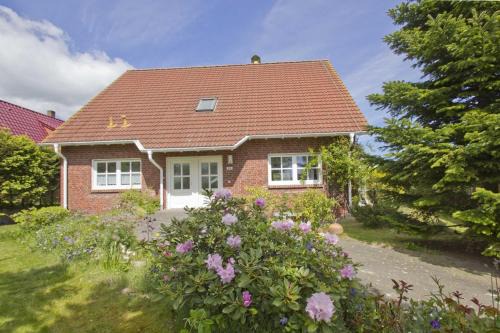 Neuendorf Appartement | Ferienhaus Gisela Gartenblick - Terrasse, Garten