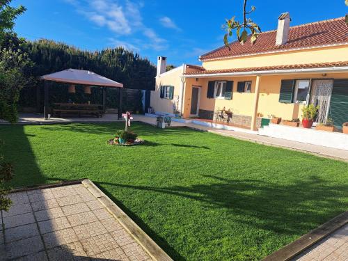 Magoito Maison | Ferienhaus In São João Das Lampas Mit Kamin