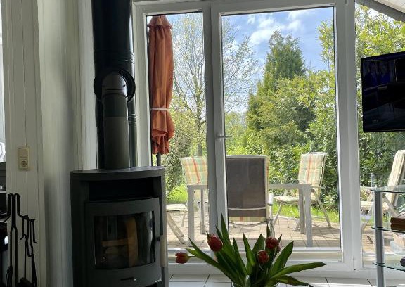 Bremke Maison | Ferienhaus Kaminknistern mit Sauna
