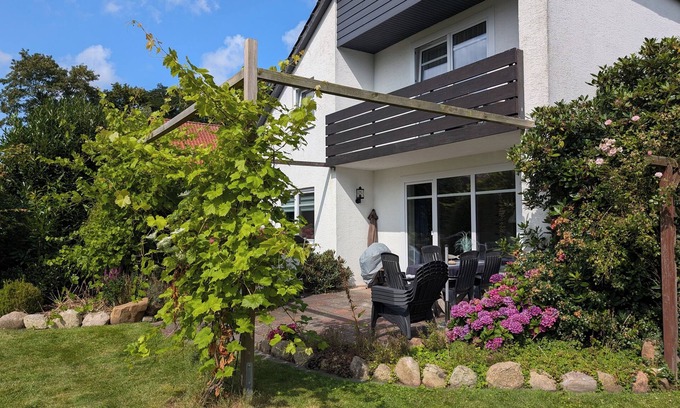 Langen b. Bremerhaven Appartement | Ferienhaus m. Garten, Zentral zw. Bremerhaven, Cuxhaven, Wattenmeer, Haustiere