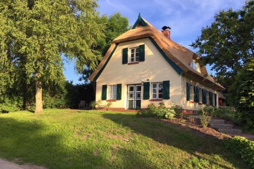 Lancken-Granitz Maison | Ferienhaus Preetz 1A - Idylle unter Reet