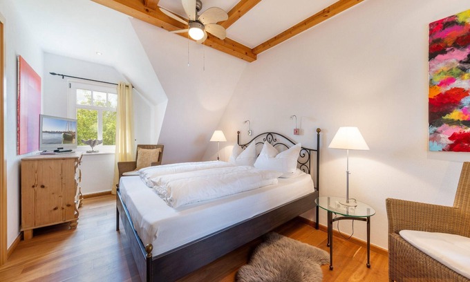 Zudar Maison | Ferienhaus Rügenbrise mit Seeblick direkt am Wasser