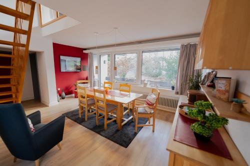 Hemfurth-Edersee Appartement | Ferienhaus Schöne Aussicht Ferienwohnung Rot