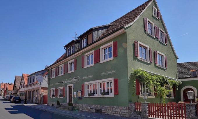 Schwarzach am Main Maison | Ferienhaus Schwab - Sauna, eigene Terrasse, 3 Schlafzimmer - by homekeepers