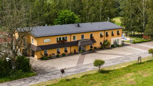 Floha Maison | Ferienhof Falkenau