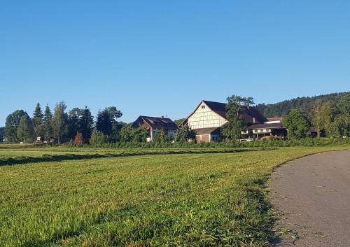 Wilhelmsdorf Appartement | Ferienhof Hanssler