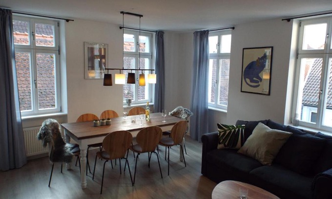 Neustadt an der Weinstrasse Appartement | Ferienwohnung Mittendrin mit Parkplatz