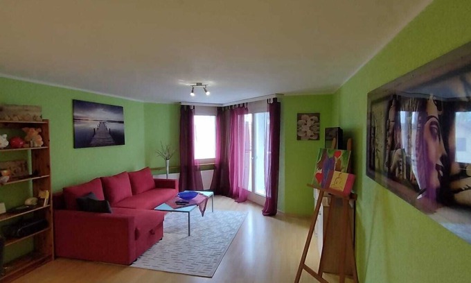 Neuhausen am Rheinfall Appartement | Ferienwohnung als Wohlfühloase mit Sonnigem Balkon 5 Min vom Rheinfall Entfernt