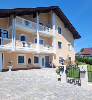 Rosenbach Appartement | Ferienwohnung Karin
