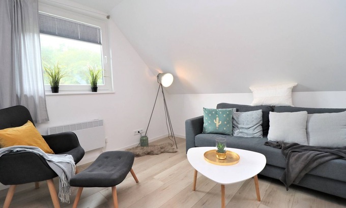 Neuhaus Appartement | Ferienwohnung mit Terrasse in Strandnaher Lage