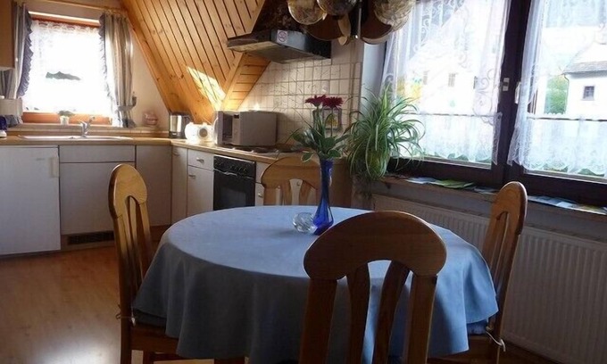 Urach Appartement | Ferienwohnung 1 DG, 2 Schlafräume