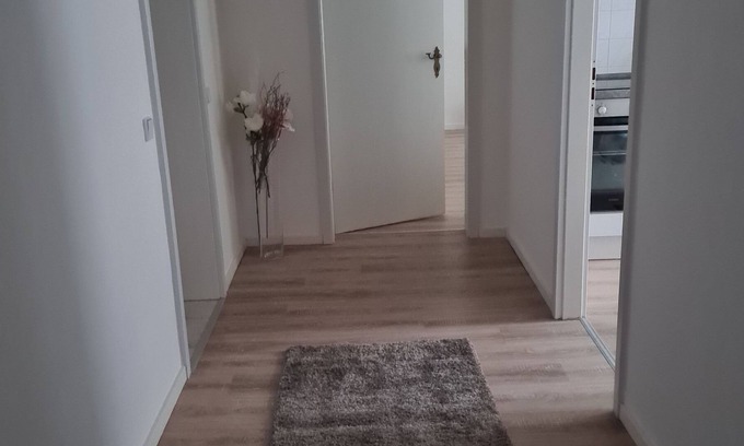 Furth Appartement | Ferienwohnung 3 Grau - Ferienwohnungen in Chemnitz