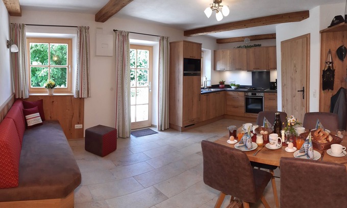 Kienberg Appartement | Ferienwohnung 50 qm, mit Zwei Schlafzimmer und Terrasse