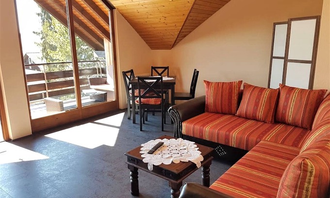 Seppenhofen Appartement | Ferienwohnung, 70qm, Balkon, 2 Schlafzimmer, max. 4 Personen