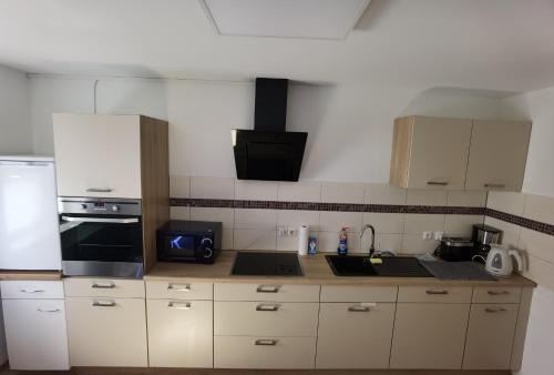 Ahnatal-Weimar Appartement | Ferienwohnung am Backhaus 1