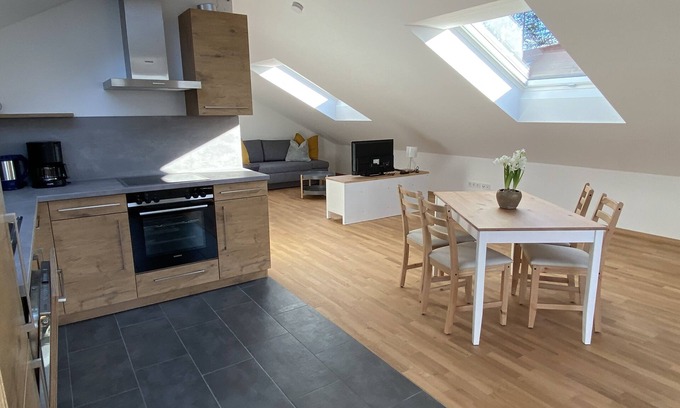 Muensing Appartement | Ferienwohnung "am Seeufer" in Ambach Gemütlich Heimelig