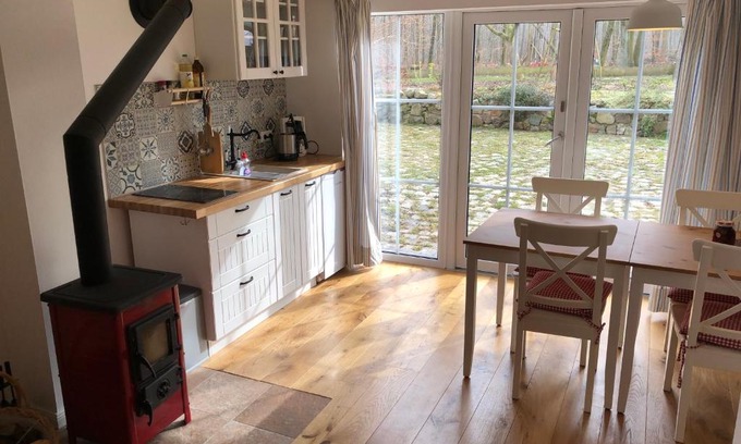 Biendorf Appartement | Ferienwohnung am Waldrand mit Sauna