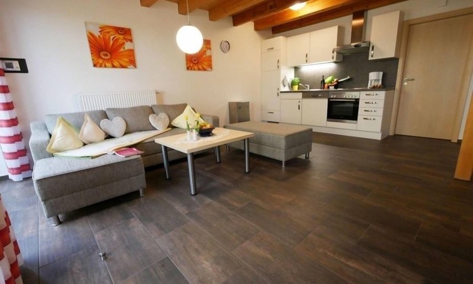 Ochsenhausen Appartement | Ferienwohnung/app. für 5 Gäste mit 75m² in Ochsenhausen