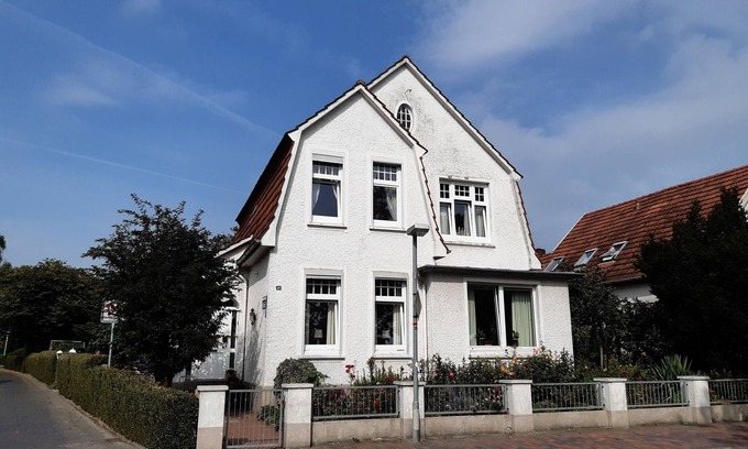 Jever Appartement | Ferienwohnung/app. für 4 Gäste mit 72m² in Jever