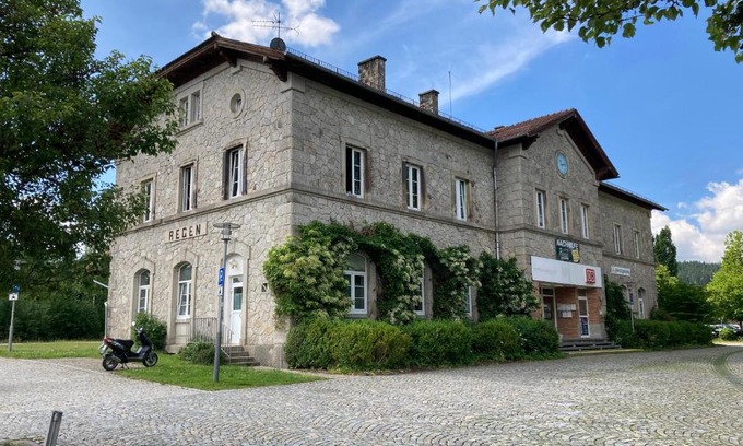 Regen Appartement | Ferienwohnung Bahnhof Regen mit Wellness