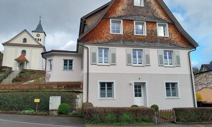 Stuehlingen Appartement | Ferienwohnung Bettina - Gemütliche 40 qm für 2 Personen, Stühlingen-schwaningen