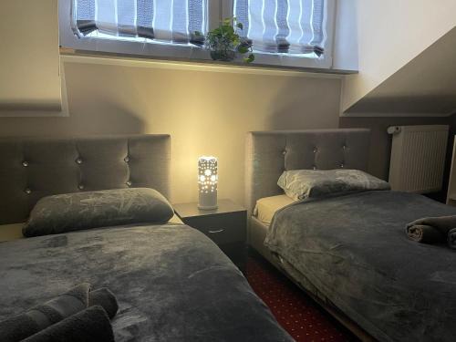 Feyen-Weismark Appartement | Ferienwohnung Bina