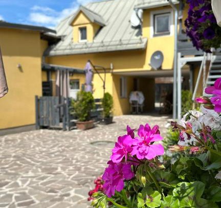 Aigen im Ennstal Appartement | Ferienwohnung Casa Claudia