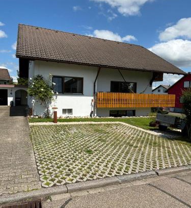 Uehlingen-Birkendorf Appartement | Ferienwohnung Anna