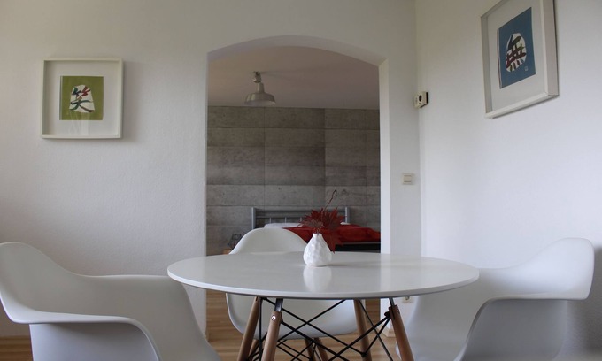 Schwaebisch Gmuend Appartement | Ferienwohnung mit Terrasse in Halbhöhenlage am Stadtrand von Schwäbisch Gmünd