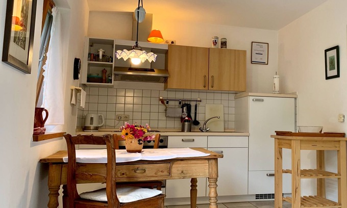 Frasdorf Appartement | Ferienwohnung für 2 Personen, 40 qm, Erdgeschoss, Wohn/Schlafraum mit Kochnische, Bad DU/WC