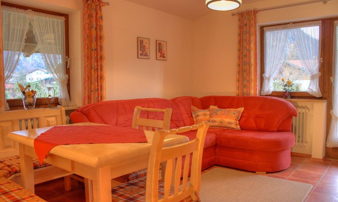 Kreuzfeld Appartement | Ferienwohnung für 5 Personen, 2 Schlafzimmer, 70 m²