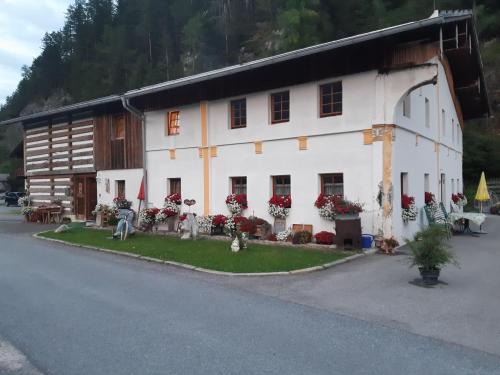 Elbigenalp Appartement | Ferienwohnung Familie Weißenbach