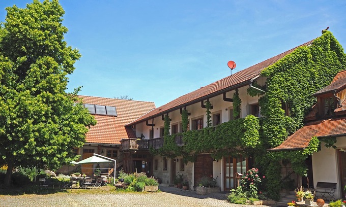 Auernhofen Appartement | Ferienwohnung "feuerstein"auf dem Bio-bauernhof