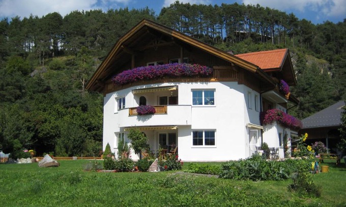 Arzl im Piztal Appartement | Ferienwohnung Gundolf Christine