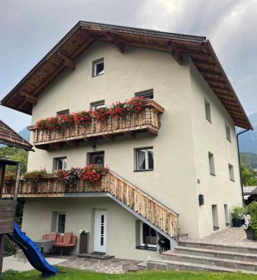 Imst Appartement | Ferienwohnung Haus File