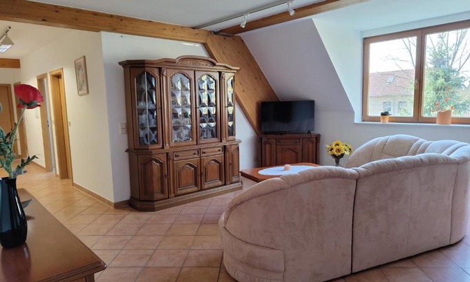 Schoenwoelkau Appartement | Ferienwohnung Hohenroda