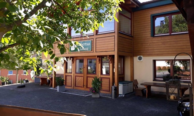 Montabaur Appartement | Ferienwohnung Hubertusklause - 3-bettwohnung