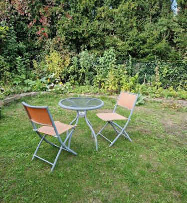 Steglitz Appartement | Ferienwohnung im Grünen
