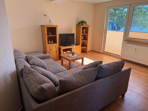 Neukloster Appartement | Ferienwohnung im Landschaftsschutzgebiet, mit Dachzimmer und Terrasse zum See mit hauseigenem Bade-Steg