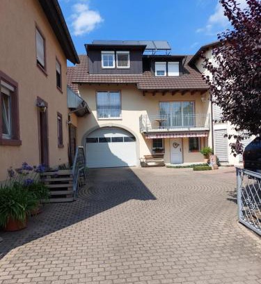 Rust Maison | Ferienwohnung Julia Metzger