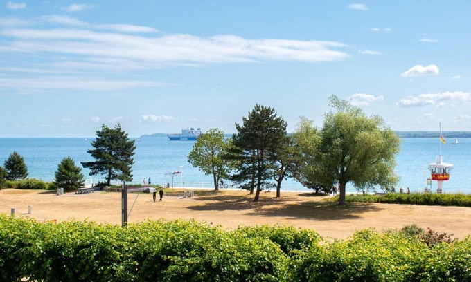 Alt-Travemunde/Ronnau Appartement | Ferienwohnung Kaiserperle Travemünde
