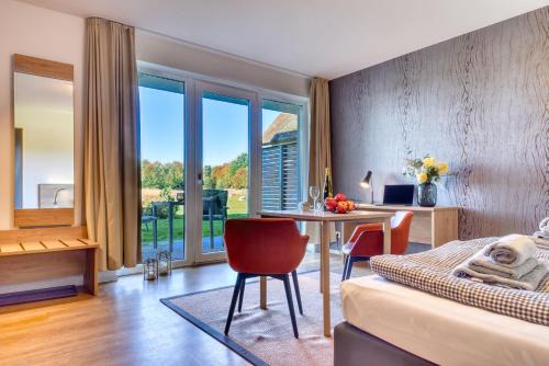 Putbus Appartement | Ferienwohnung Kohlmeise 28 im Wreecher Idyll Rügen by ruyastay