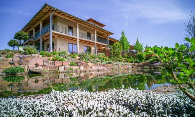 Edenkoben Appartement | Ferienwohnung Kräutergarten Klostermühle
