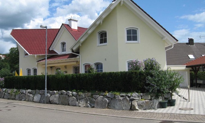 Mahlberg Appartement | Ferienwohnung Kunst