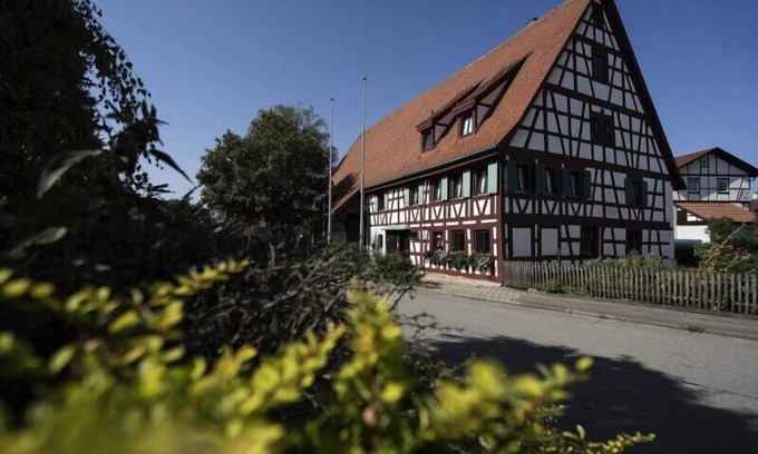 Burgfelden Appartement | Ferienwohnung Landglück